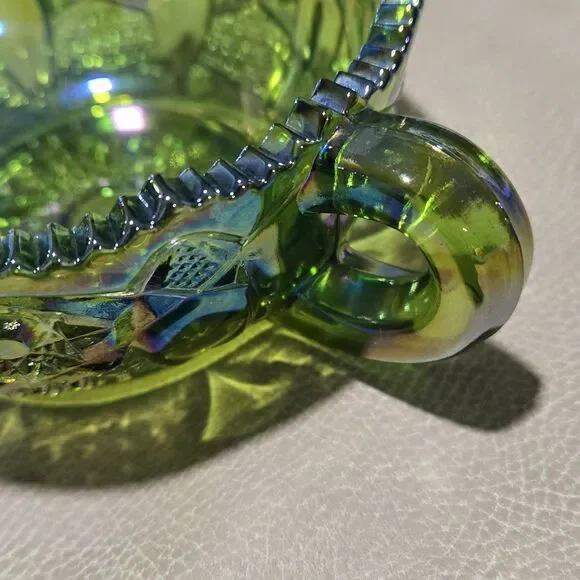 Vintage LE Smith Berry Bowl w/ Handle Green Carnival Glass Nappy Bowl Quintec - Picture 4 of 8